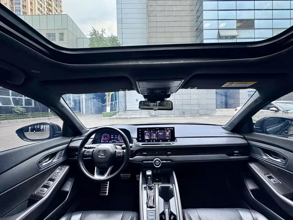 Honda Accord 2023 — фото 11