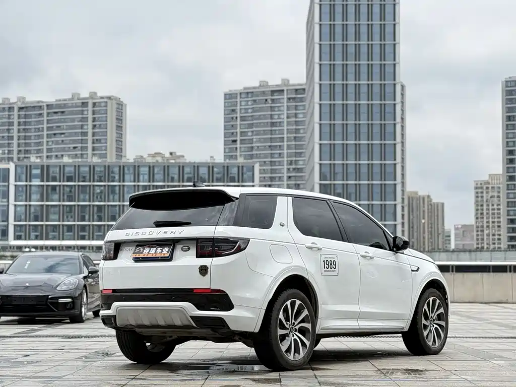 Land Rover Discovery Sport 2024 — фото 6