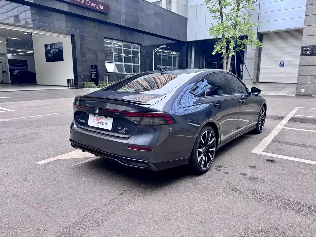 Honda Accord 2023 — фото 4