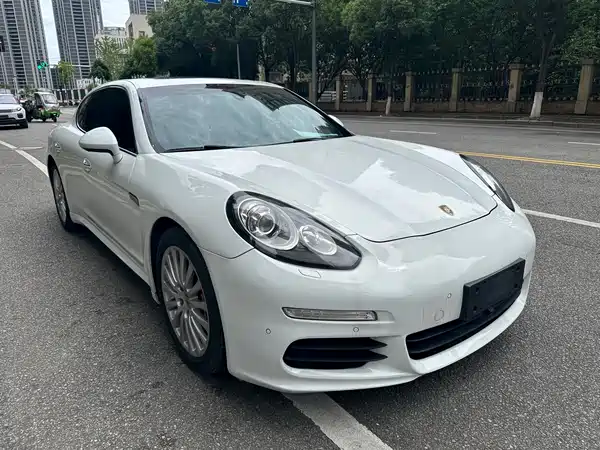 Porsche Panamera 2014