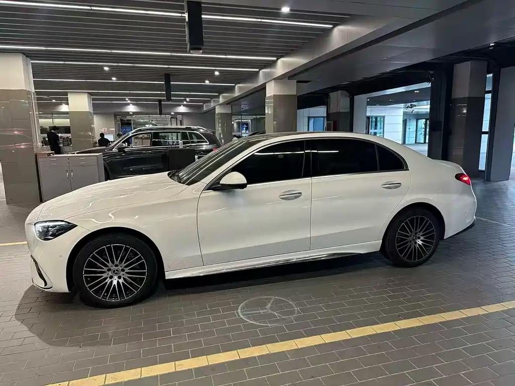 Mercedes-Benz C-Class 2026