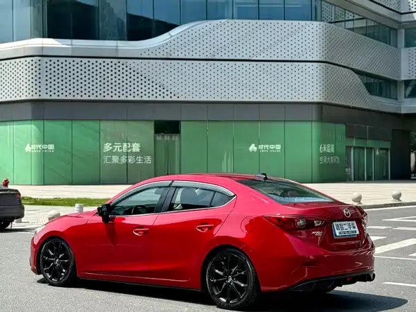 Mazda 3 Axela 2014