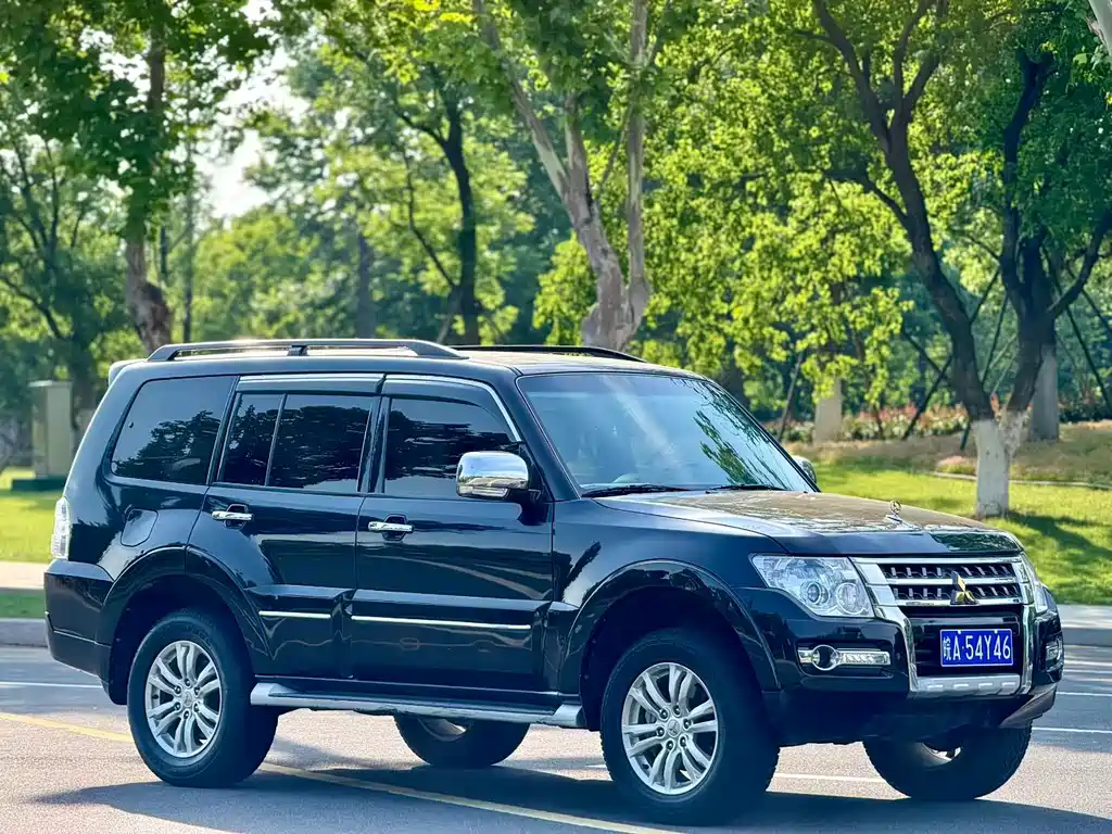 Mitsubishi Pajero 2019 — фото 3