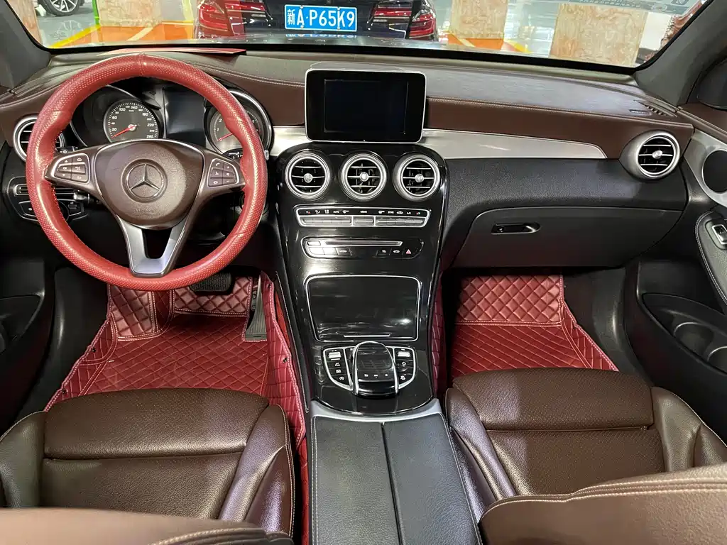 Mercedes-Benz GLC 2017 — фото 12