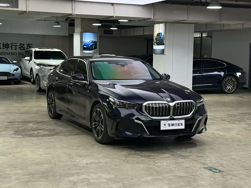 BMW 5 Series 2024