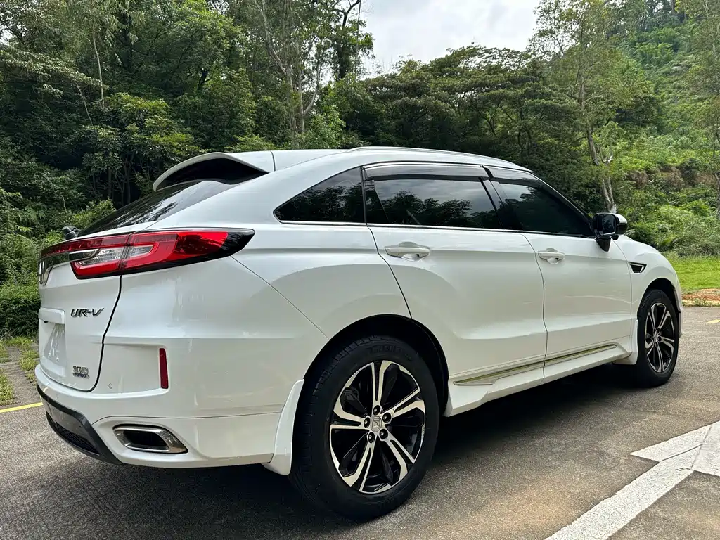Honda UR-V 2017 — фото 9