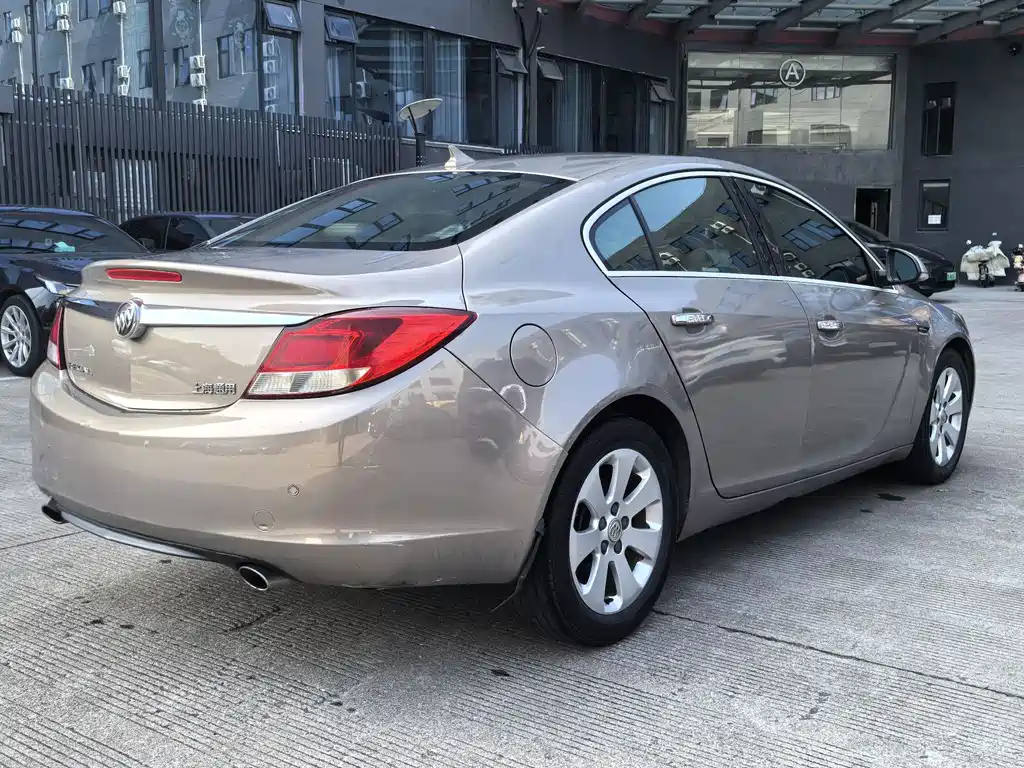 Buick Regal 2013 — фото 10