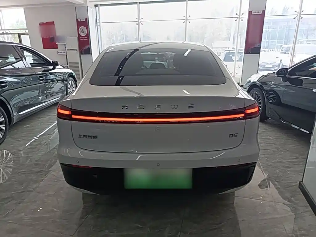 Roewe D6 2025