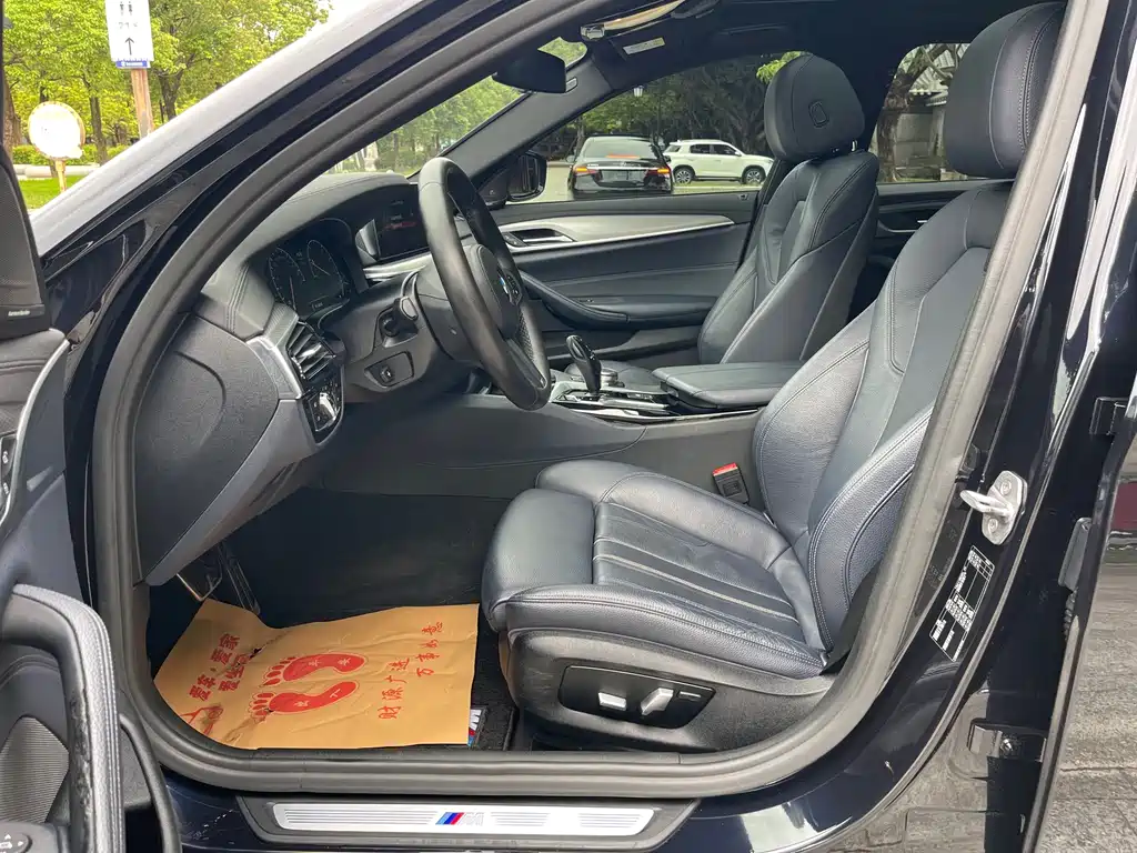 BMW 5 Series 2019