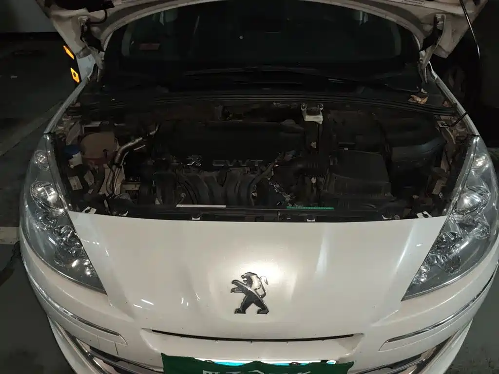Peugeot 408 2014 — фото 11