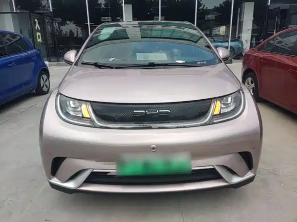BYD Dolphin 2023