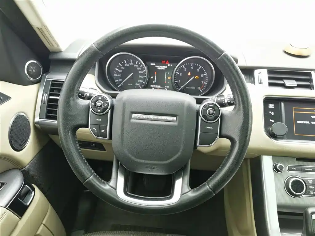 Land Rover Sport 2014 — фото 11