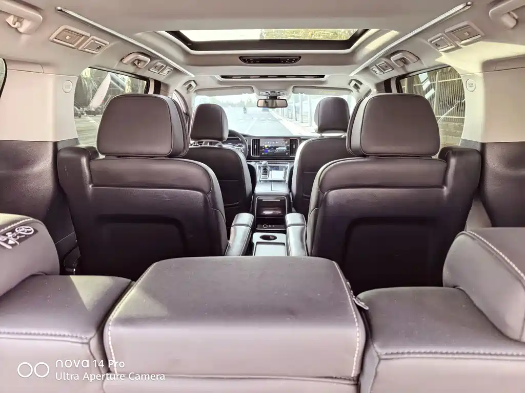 GAC Motor Trumpchi M8 2021 — фото 10