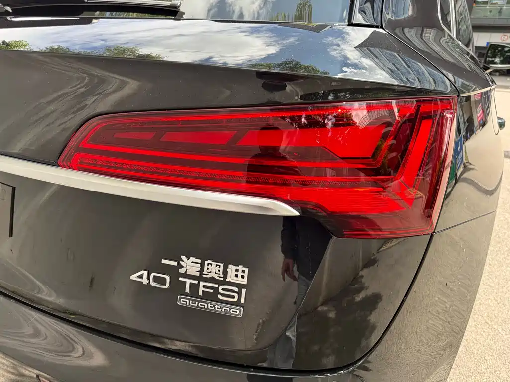 Audi Q5L 2022 — фото 26