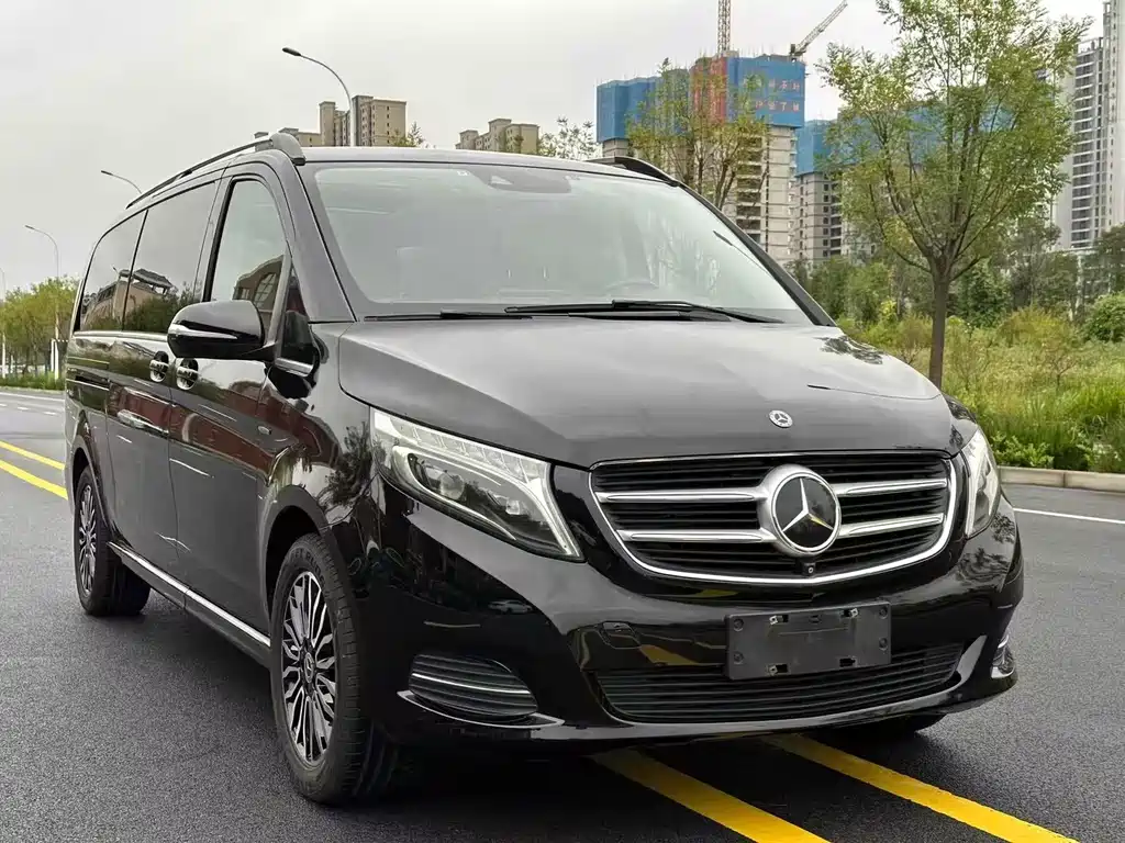 Mercedes-Benz V-Class 2018 — фото 3