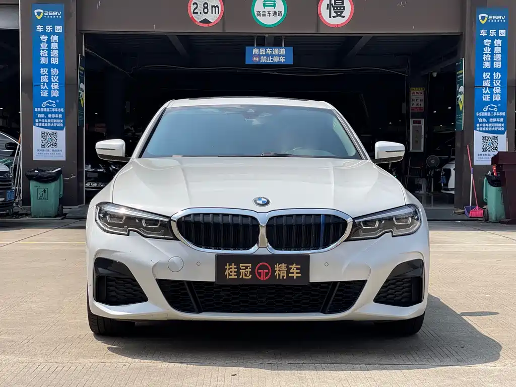 BMW 3 Series 2021