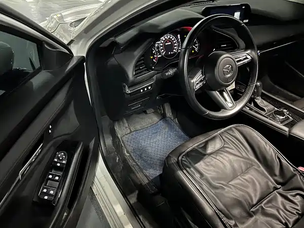 Mazda 3 Axela 2023
