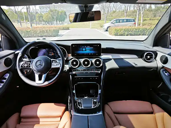 Mercedes-Benz GLC Coupe 2023