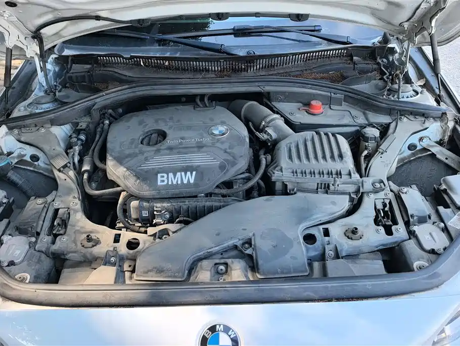 BMW 1 Series 2019 — фото 10
