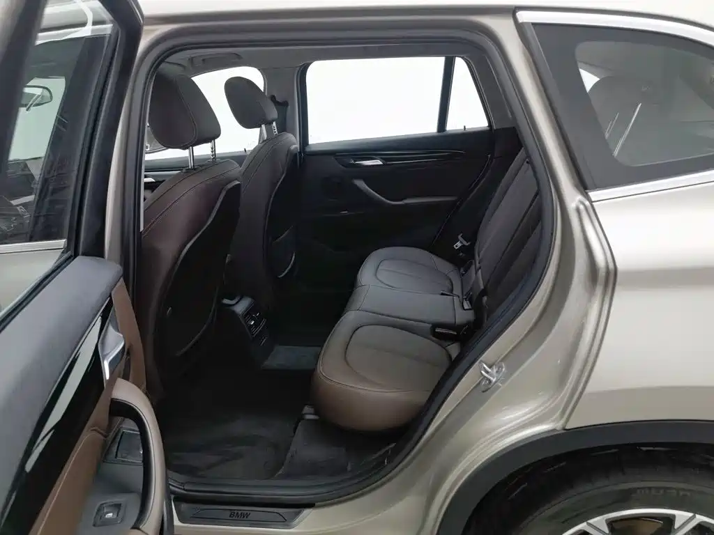 BMW X1 2020 — фото 15