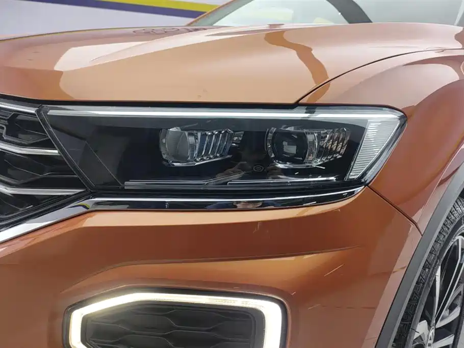 Volkswagen T-Roc 2019 — фото 5