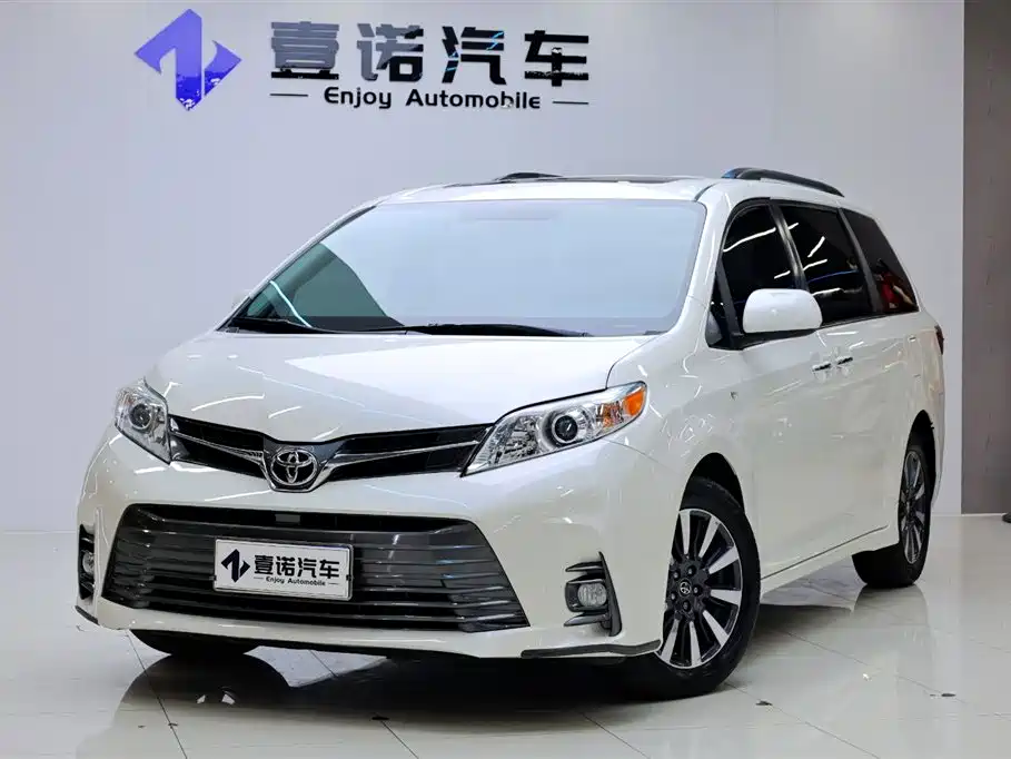 Toyota Sienna 2020 — фото 9