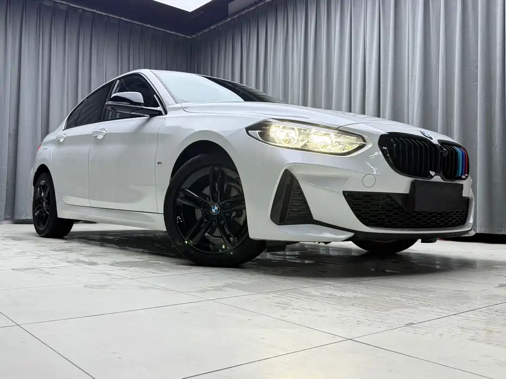 BMW 1 Series 2023