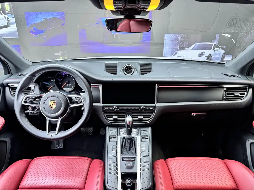 Porsche Macan 2021 — фото 5