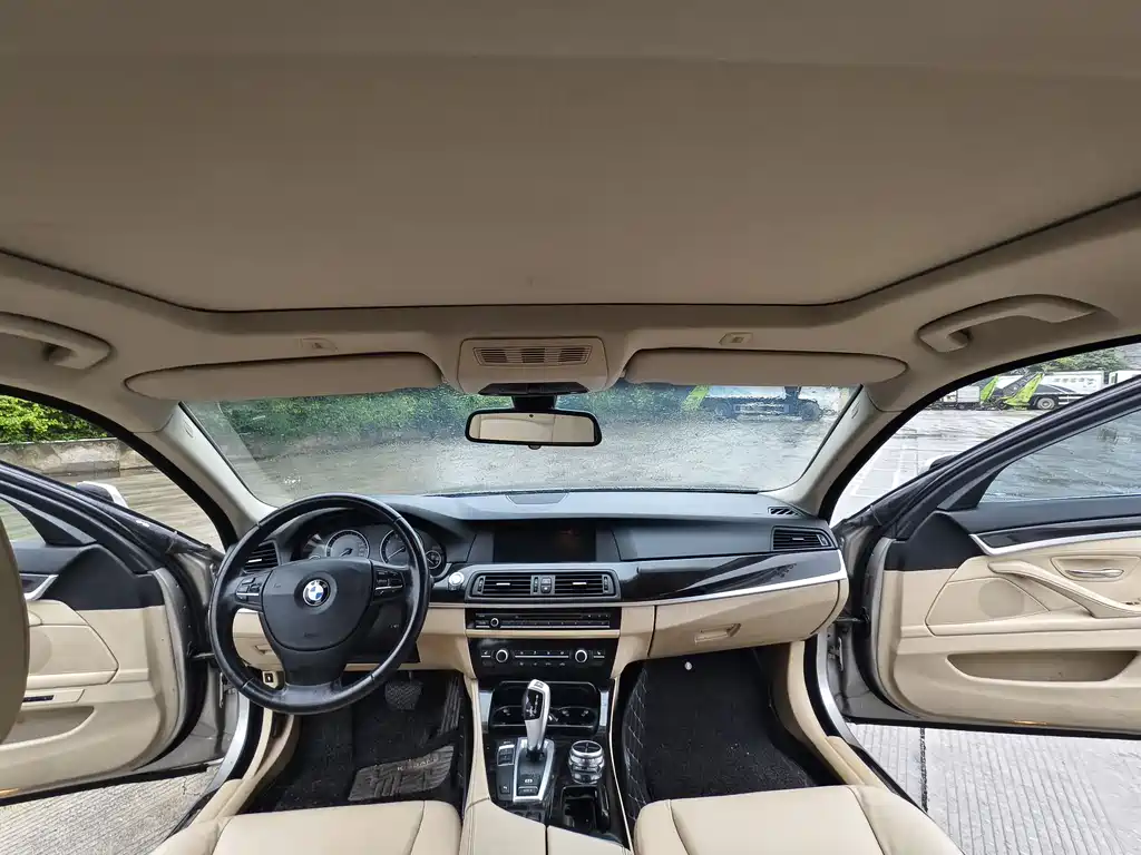 BMW 5 Series 2013 — фото 13