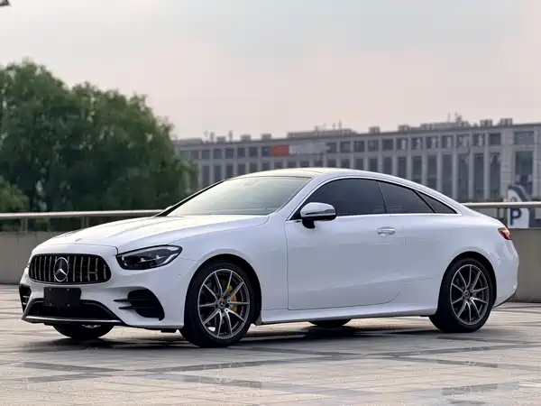 Mercedes-Benz E-Class 2023