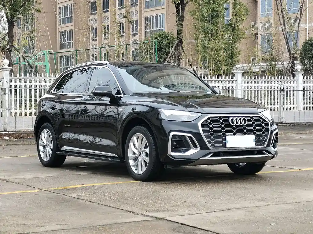 Audi Q5L 2022 — фото 3