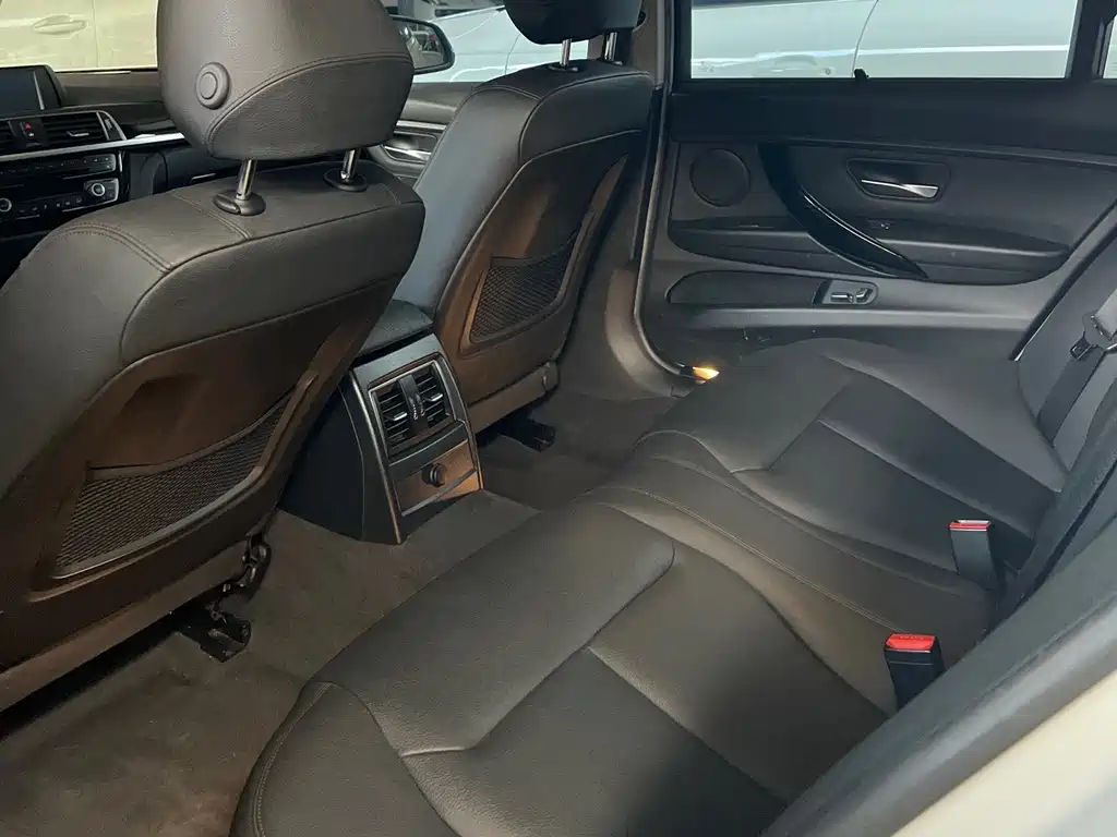 BMW 3 Series 2017