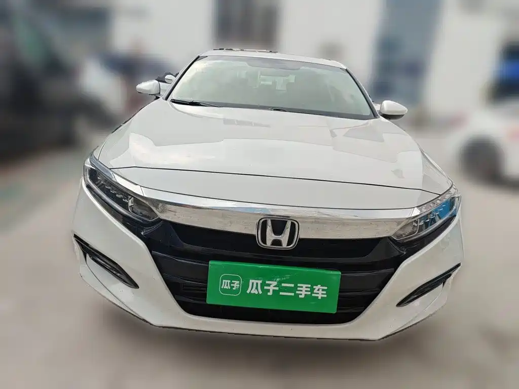 Honda Accord 2019 — фото 24