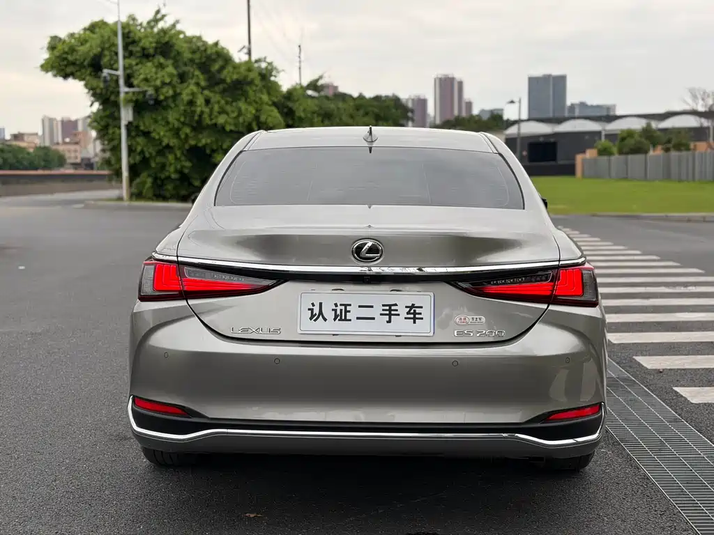 Lexus ES 2024 — фото 16