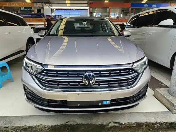 Volkswagen Sagitar 2025