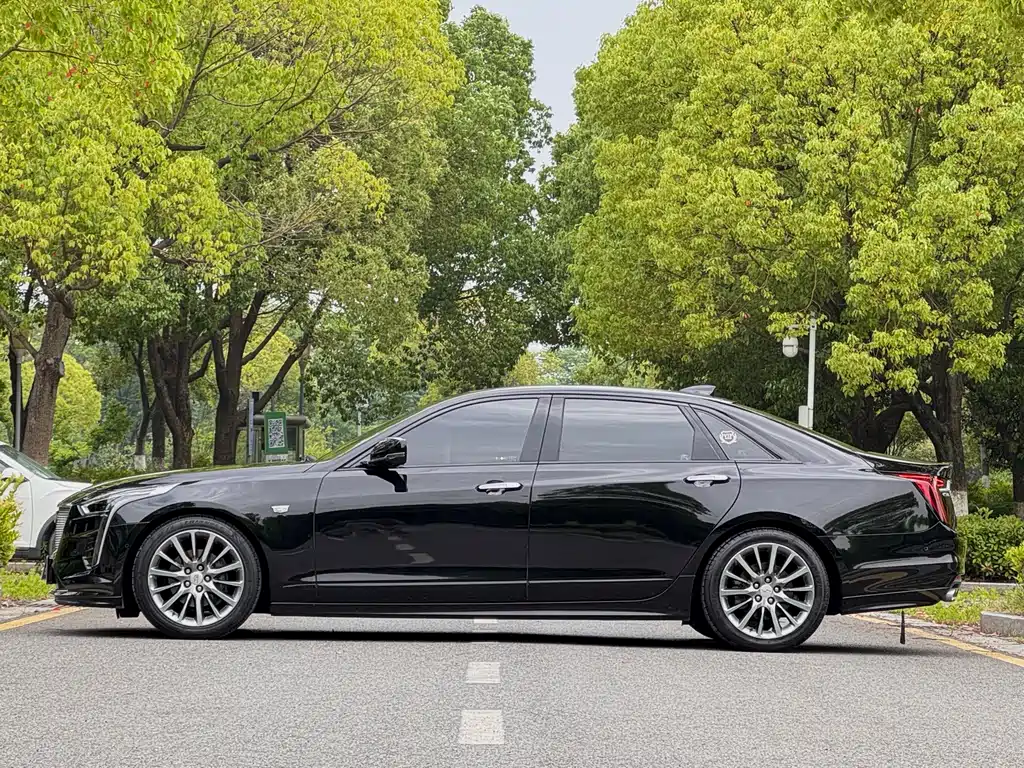 Cadillac CT6 2019 — фото 19