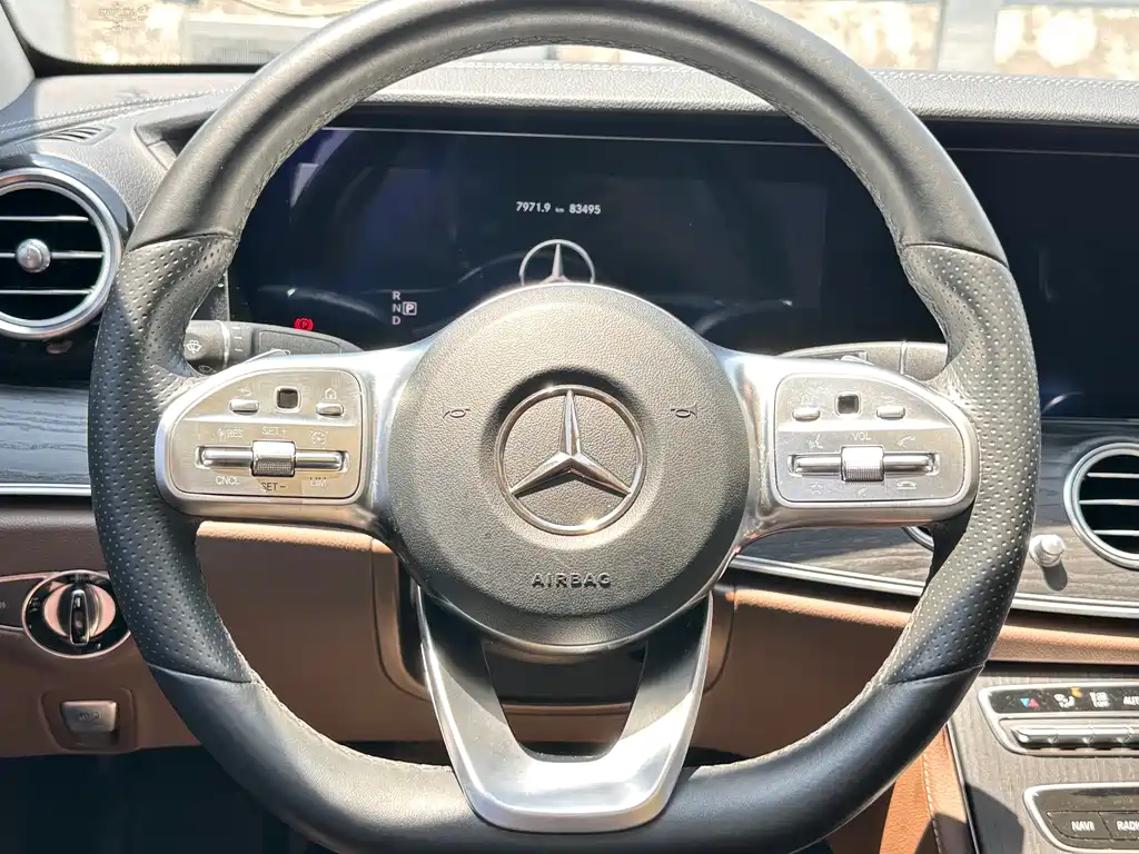Mercedes-Benz E-Class 2020 — фото 12