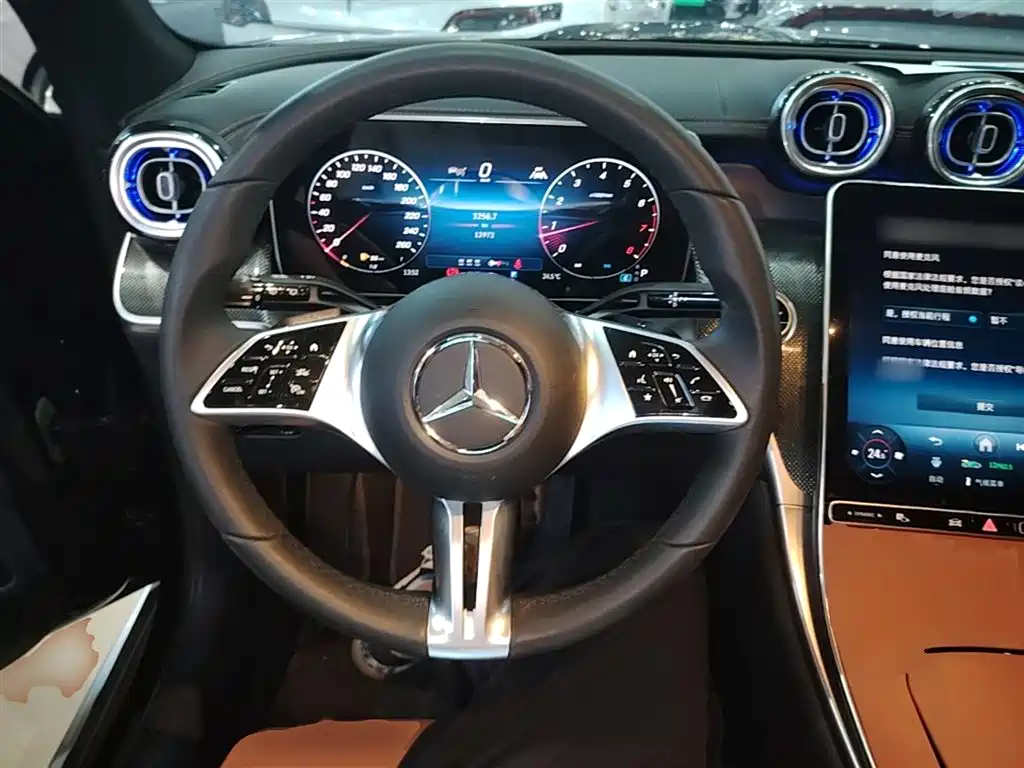 Mercedes-Benz GLC 2025 — фото 11