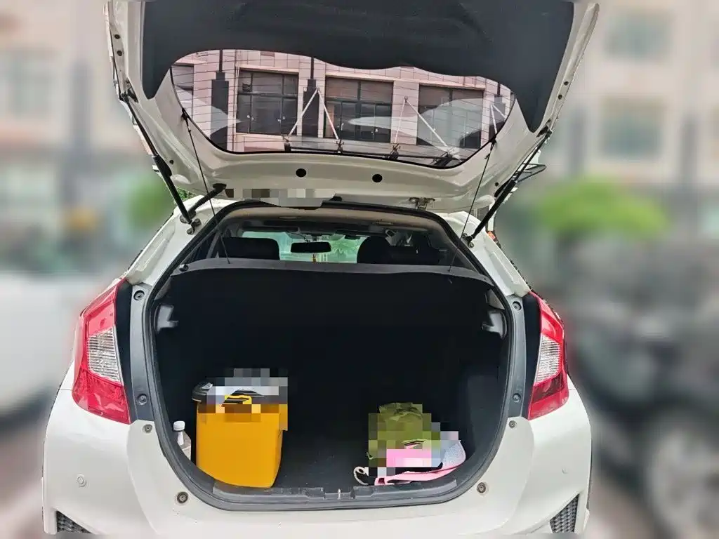 Honda Fit 2017 — фото 16