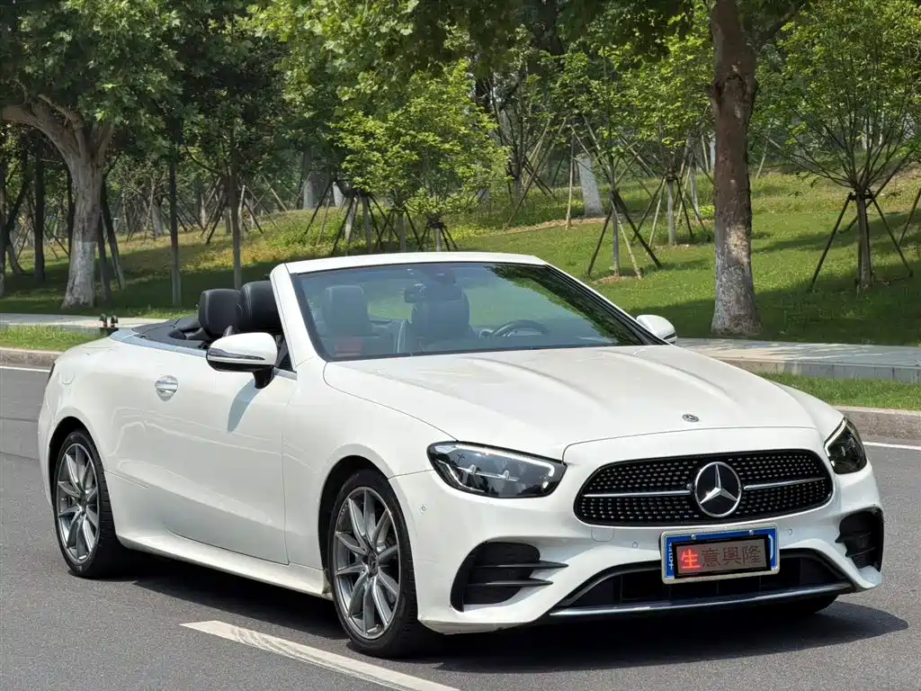 Mercedes-Benz E-Class 2022
