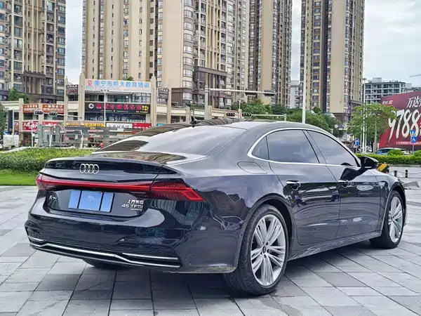 Audi A7L 2024