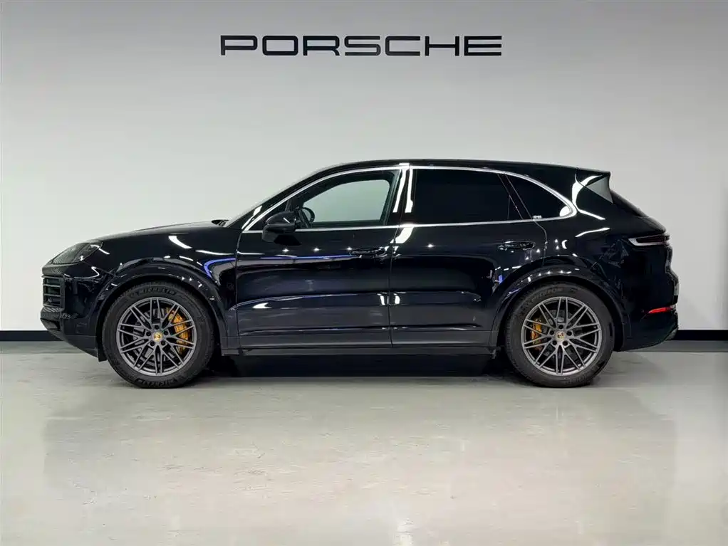Porsche Cayenne 2024 — фото 3