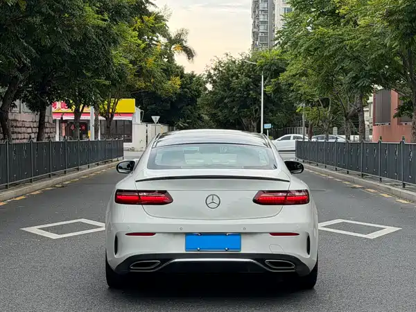 Mercedes-Benz E-Class 2021