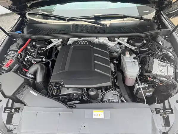 Audi A6L 2021