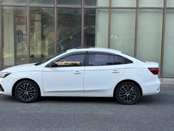 Roewe i5 2020