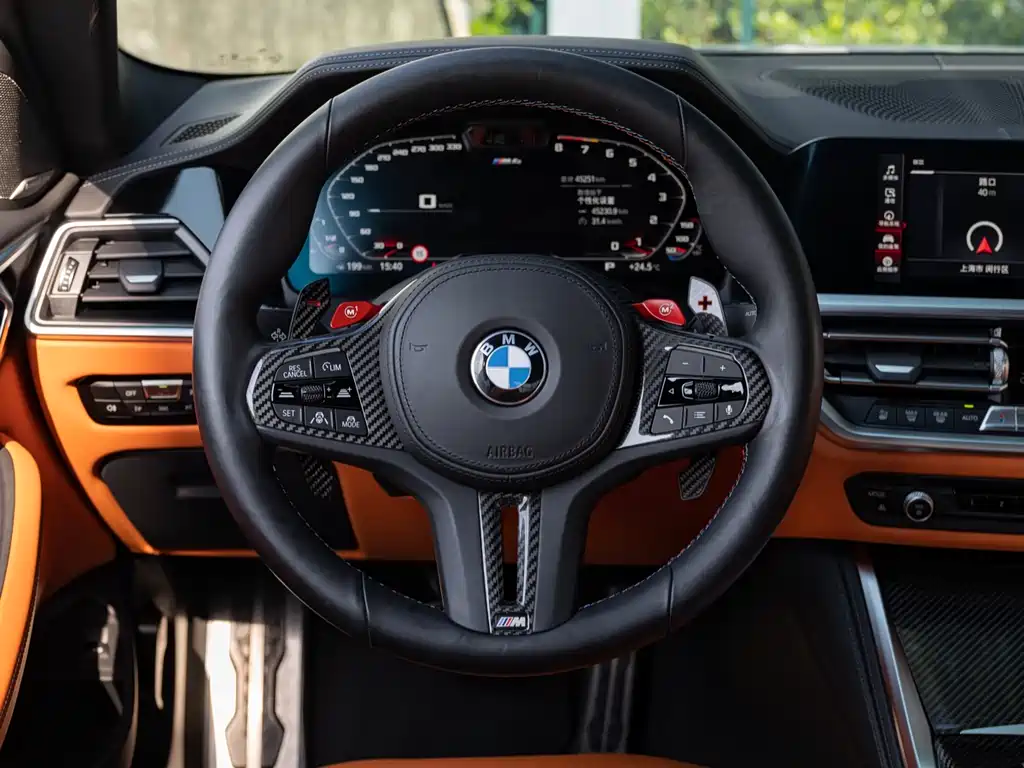 BMW M4 2023 — фото 11