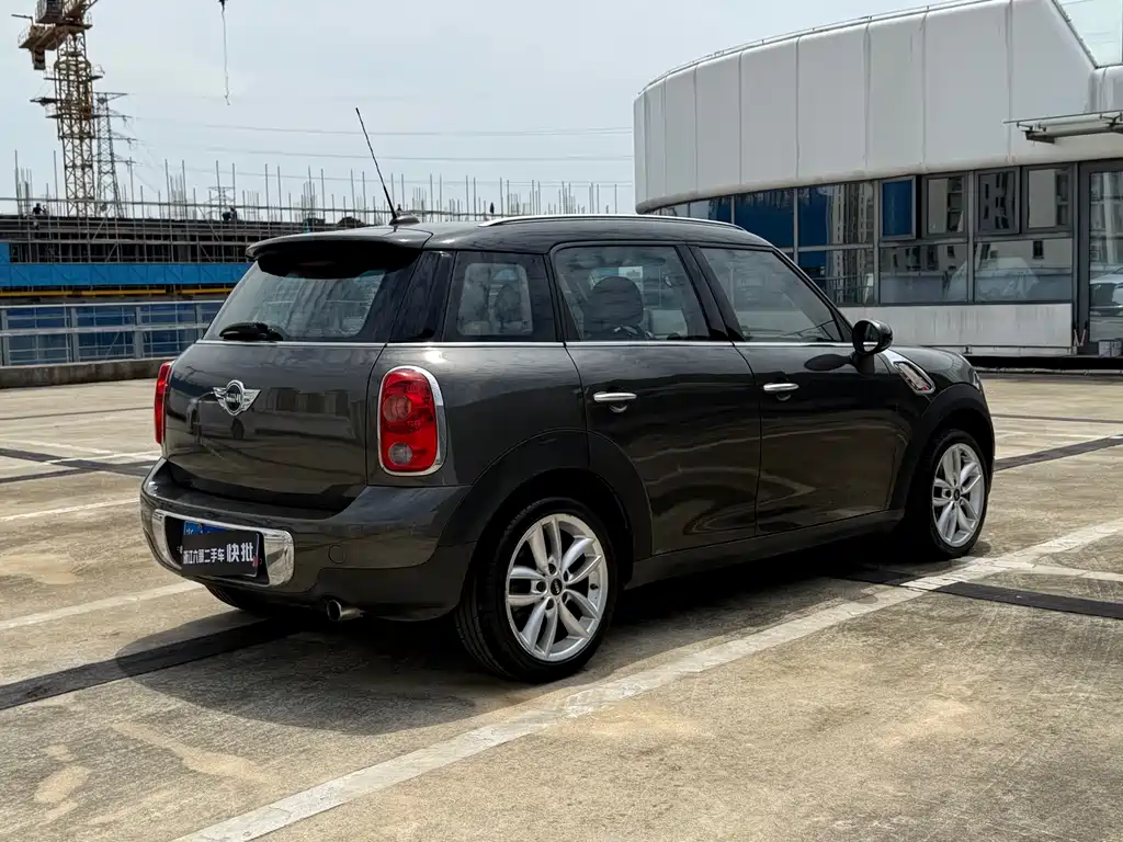 MINI Countryman 2015 — фото 10
