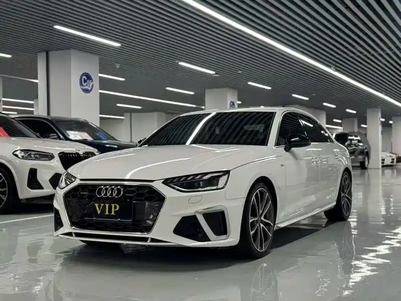 Audi A4L 2020
