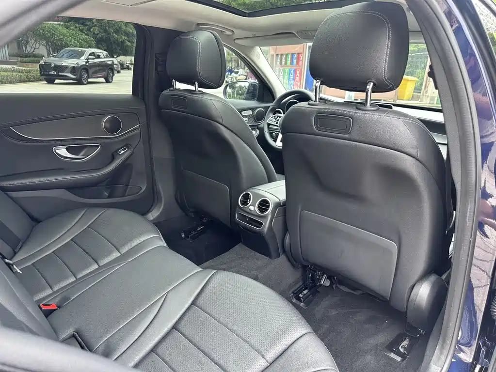 Mercedes-Benz C-Class 2019 — фото 10