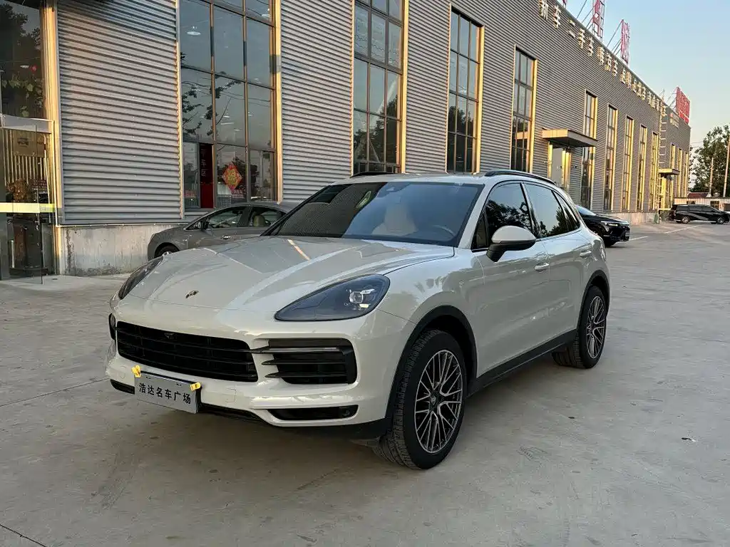 Porsche Cayenne 2018 — фото 3